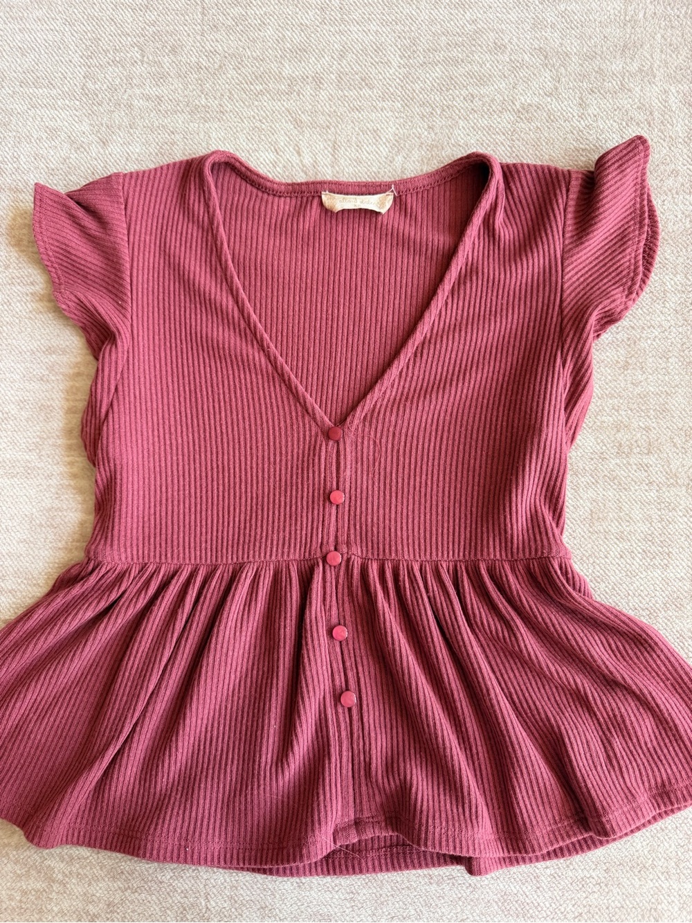 Altar'd State Ribbed V-Neck Peplum Top in Mauve Pink